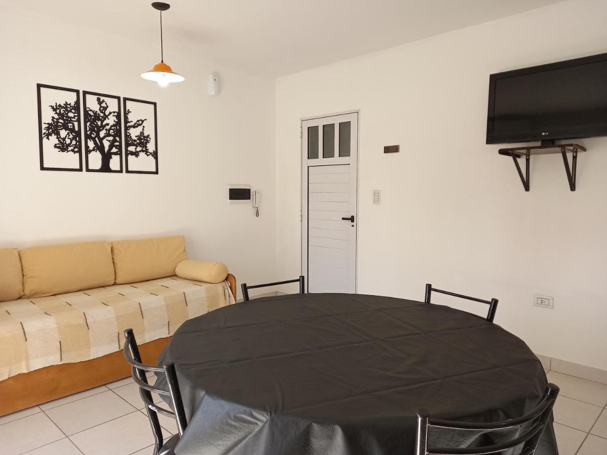 Departamentos Temporarios Raul B. Diaz Appartement Santa Rosa  Buitenkant foto